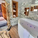 Vip Yacht & Paříž