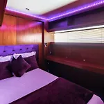 Hotel Vip Yacht & 3*