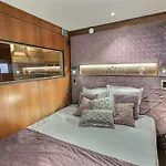 Vip Yacht &