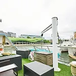Vip Yacht Hotel Paris
