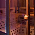 Vip Yacht Hotel Paris