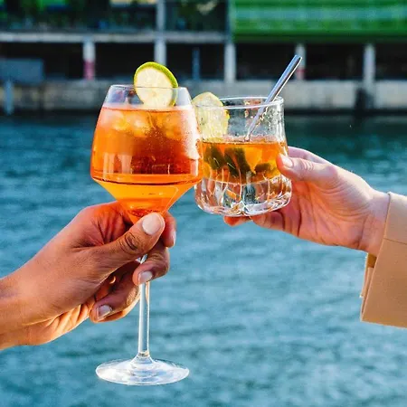 Vip Yacht & 2* Париж