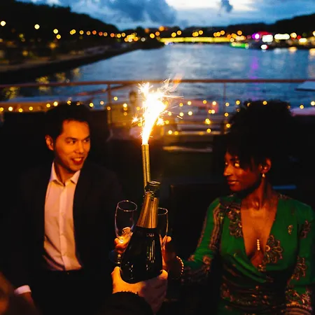 Vip Yacht & Отель 2*