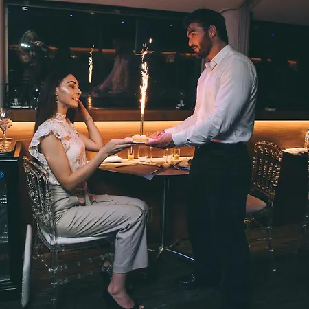 Vip Yacht & Отель