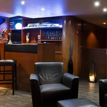 Отель Vip Yacht & 2*