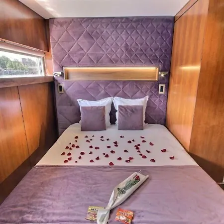 Vip Yacht & 3*
