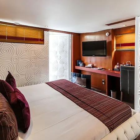 ホテル Vip Yacht & パリ