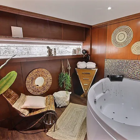Vip Yacht Hôtel&spa 3*