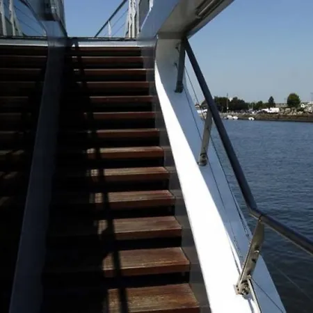 Ξενοδοχείο Vip Yacht &