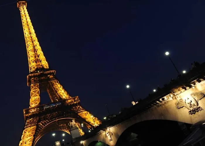 Vip Yacht Hôtel&spa Hotel 3*