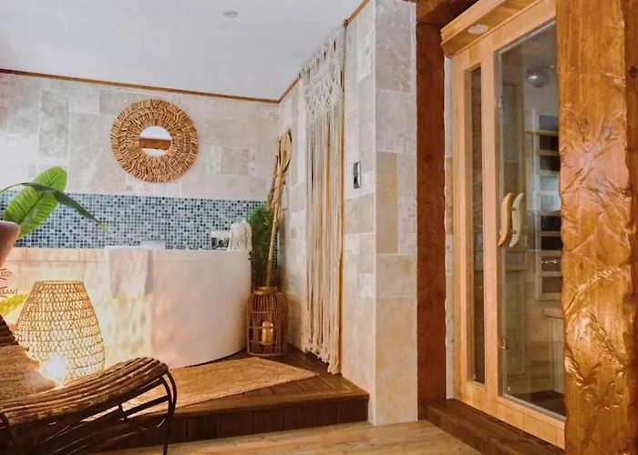 Vip Yacht Hôtel&spa Hotel 3*