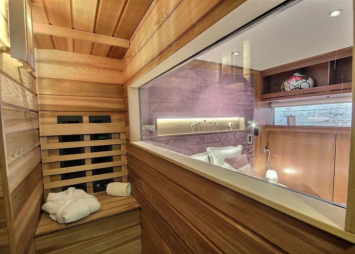 Vip Yacht Hôtel&spa 3* Paris