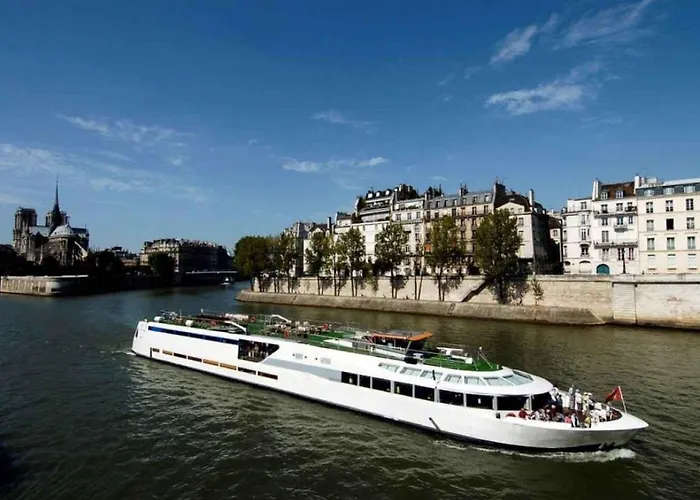 Vip Yacht Hôtel&spa Hotel Paris