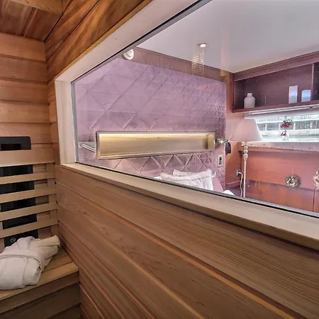 Vip Yacht & Hotel Parigi