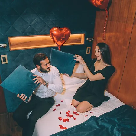 Hotel Vip Yacht & Parigi