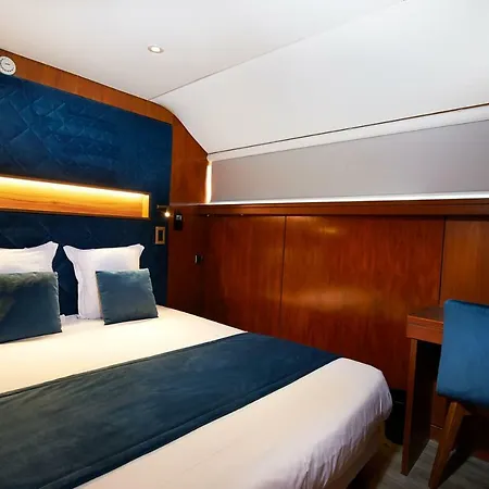 Vip Yacht & Hotel 2*